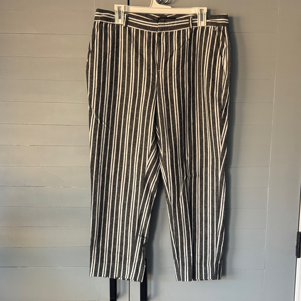Banana Republic Black and White Striped Women's Trousers